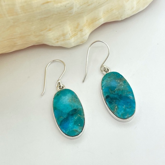 Jewelry - Kingman Turquoise Oval Earrings